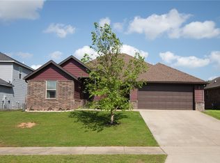 811 SW Pure Globe St, Bentonville, AR 72712