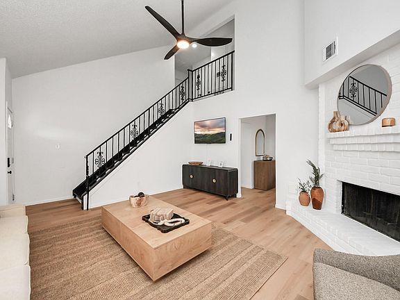 3rd image of 8631 Valley Ledge Dr