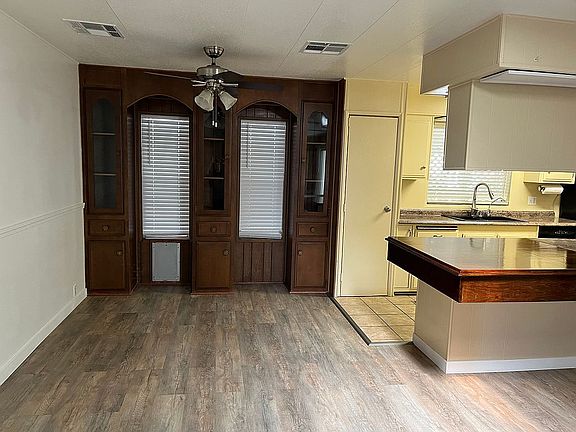 5th image of 322 Ladera Dr