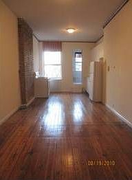 2nd image of 311 E 78th St APT 3C