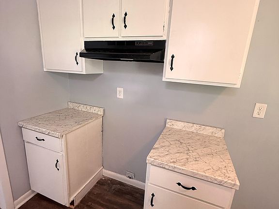 5th image of 3692 Huntingdon Ln