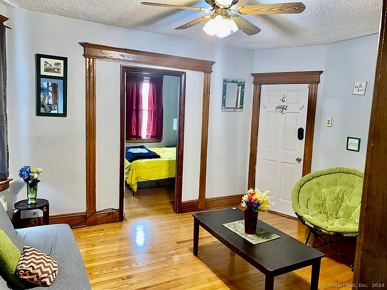49-51 Brownell Ave #2 — Photo 8