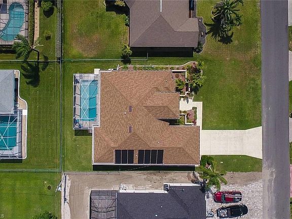 4th image of 1501 SW 52nd Ln