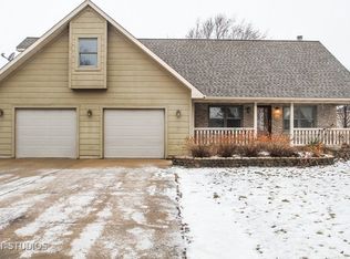 7014 Alden Rd, Harvard, IL 60033