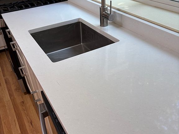5th image of 521 N Corona St #D