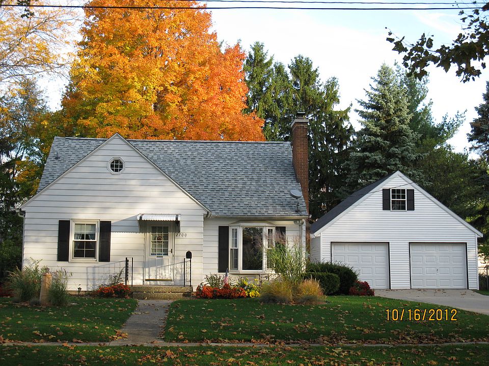 1st image of 2700 Foster Ave NE