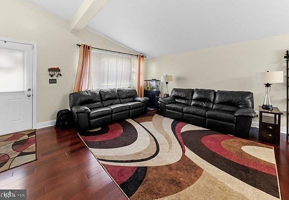 4th image of 8410 Charlton Rd