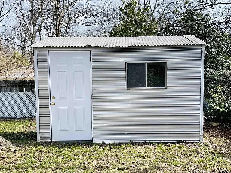 3210 S Donnybrook Ave — Photo 15