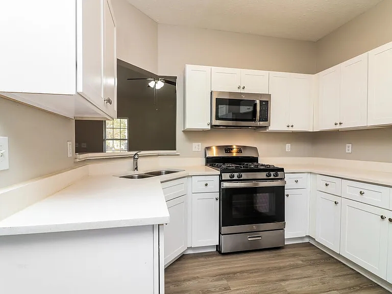 4637 Noah Overlook W — Photo 11