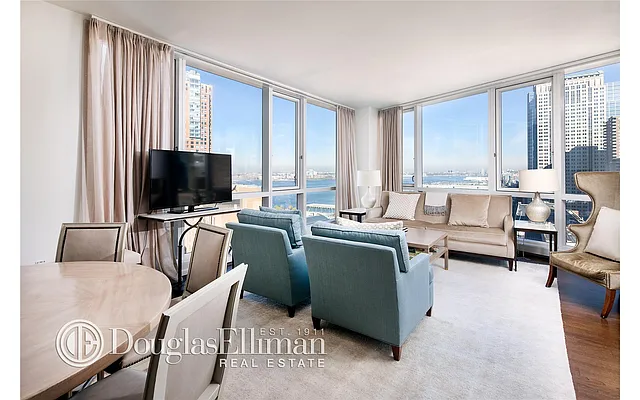 Sold by Douglas Elliman | media 14