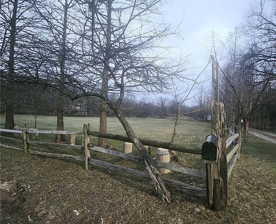 1st image of 7640 S Eastland Rd