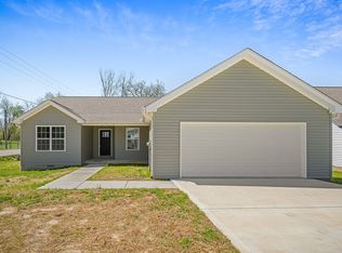 100 Reece Rd, Baxter, TN 38544