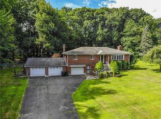 10 Apple Hill Dr, Prospect, CT 06712
