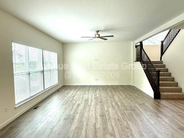 713 Crested Point Dr — Photo 2