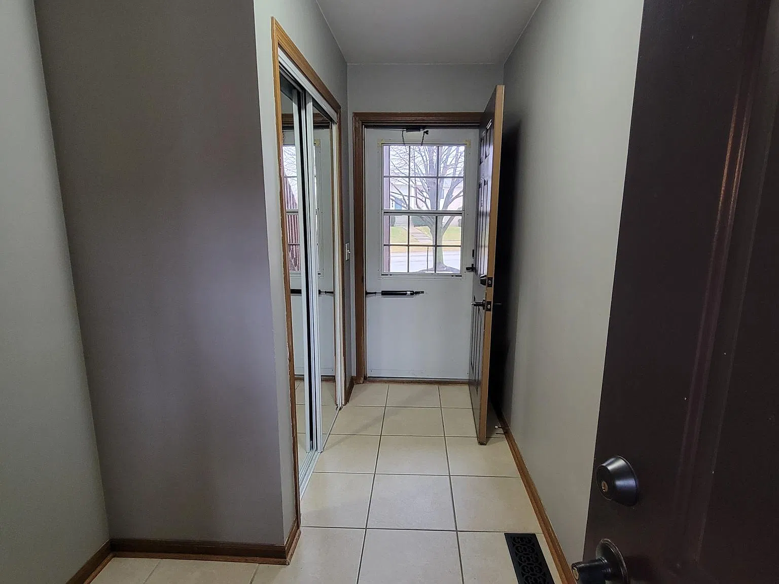 2 bed, 1164 sqft, $2,100 — Photo 2