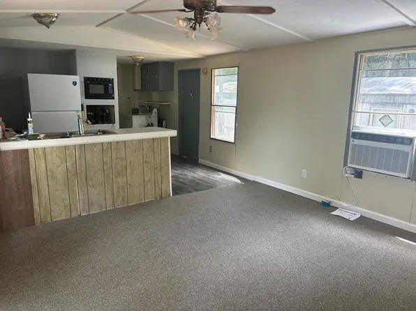 1127 Dogwood Ln, Forest City, NC 28043