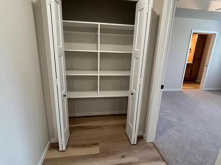 217 E Countryside Ave — Photo 25