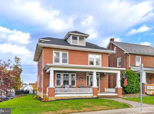 37 W Sunset Ave, Ephrata, PA 17522