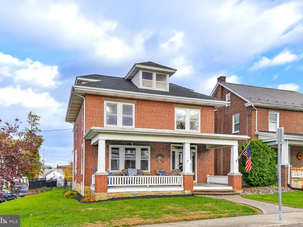 37 W Sunset Ave, Ephrata, PA 17522