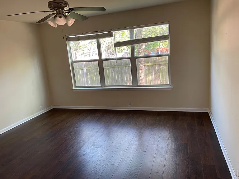 1000 Heritage Park Dr — Photo 11