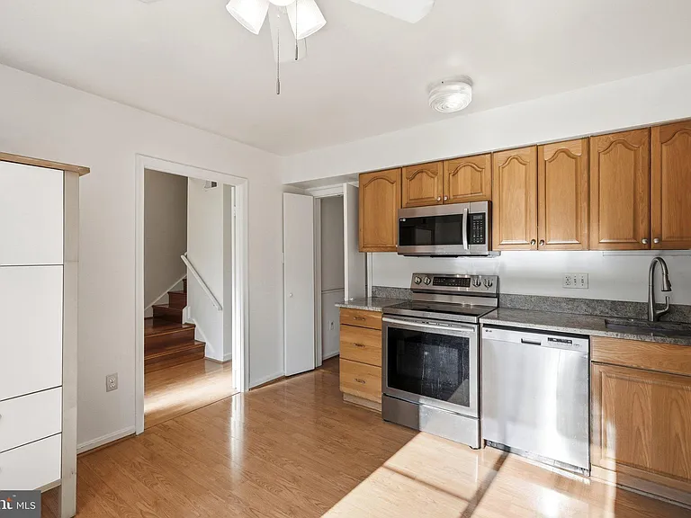 3695 Persimmon Cir — Photo 12