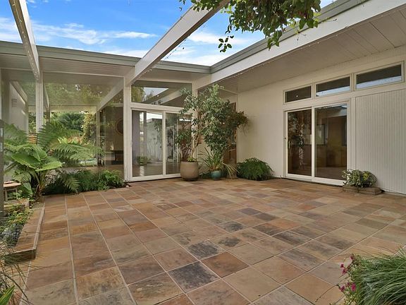 5th image of Ticonderoga Dr