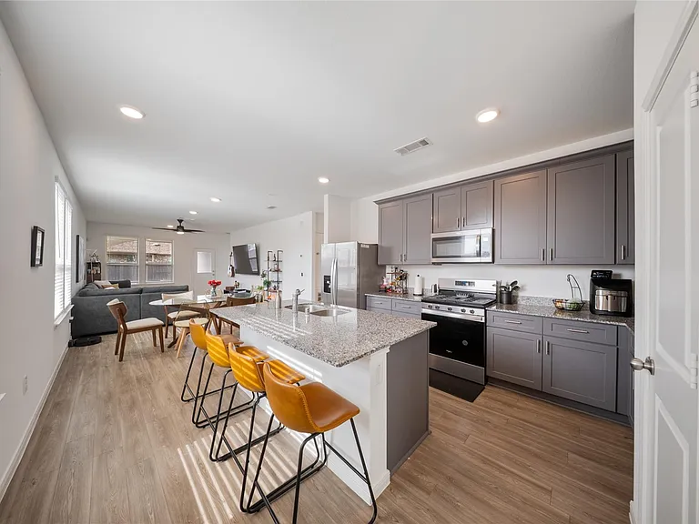 21126 Coral Blossom Ln — Photo 18
