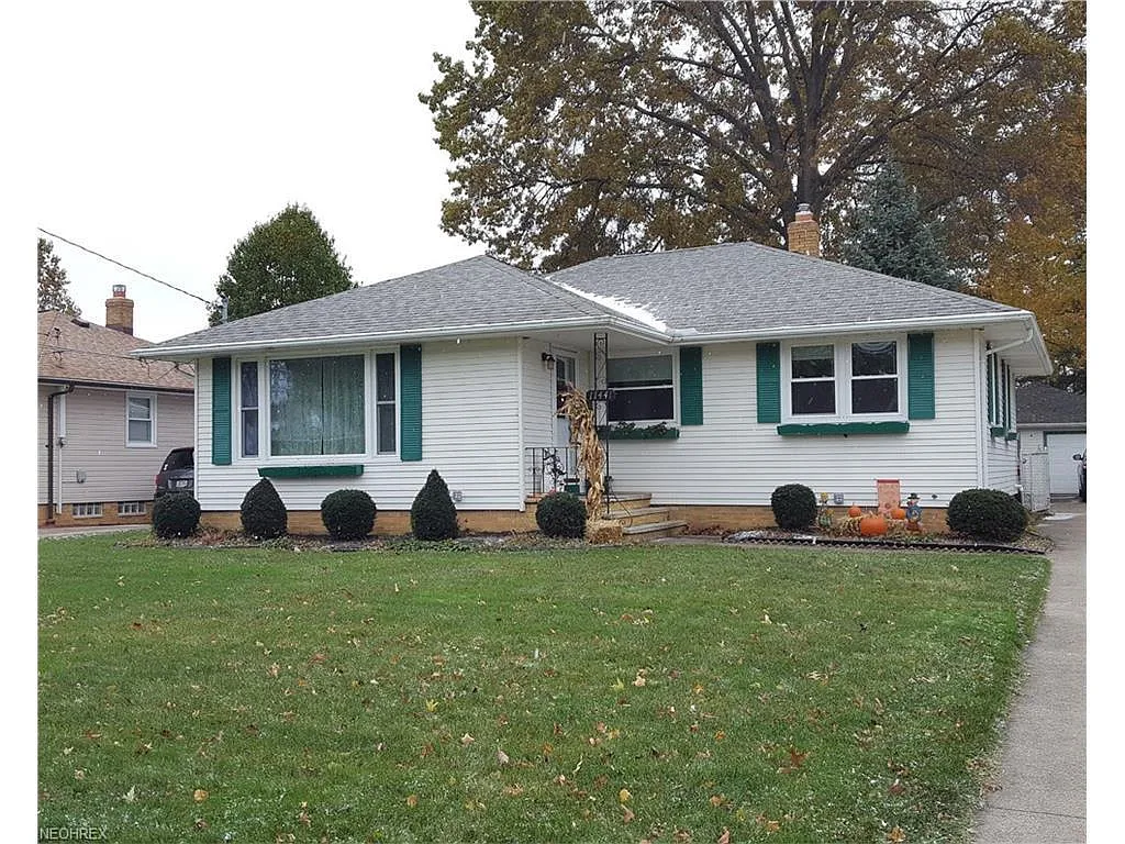 11441 Glamer Dr photo 1