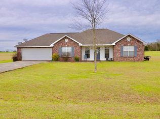 105 Deer Creek Rd, Lumberton, MS 39455