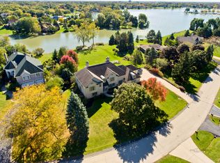 7 Turning Shore Dr, South Barrington, IL