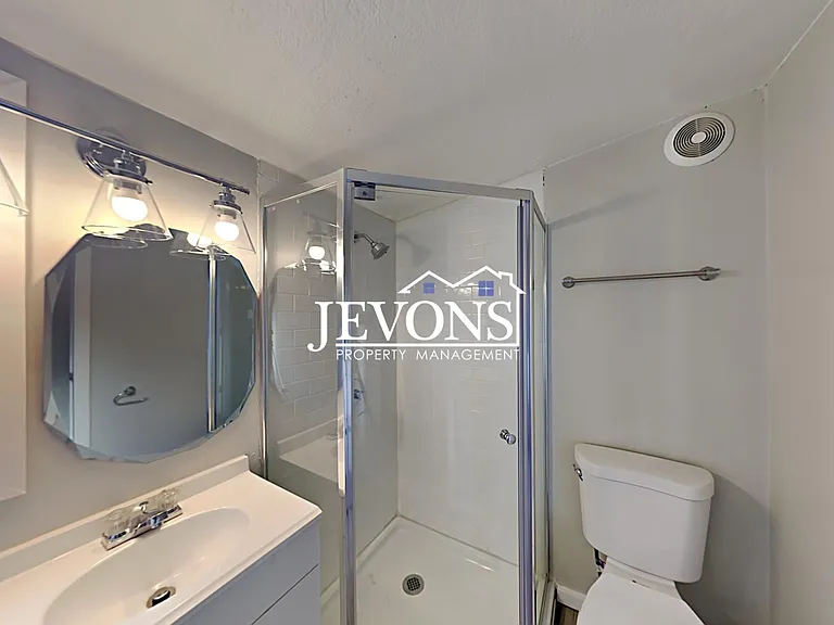 3303 S Ainsworth Ave #A — Photo 22