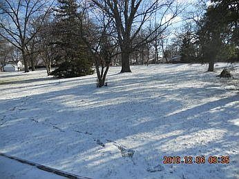2nd image of 4015 Sashabaw Rd