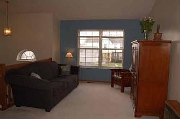 3rd image of 861 Wallace Dr