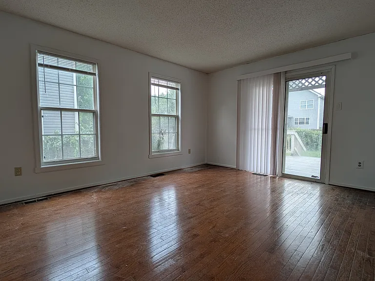 14406 Winnpenny Ln — Photo 5