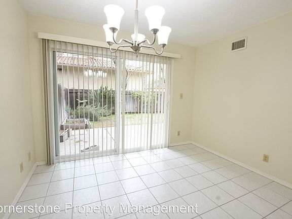 3rd image of 2937 Shannon Ct