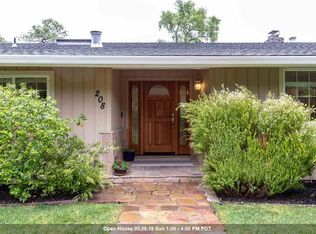208 Corliss Dr, Moraga, CA 94556