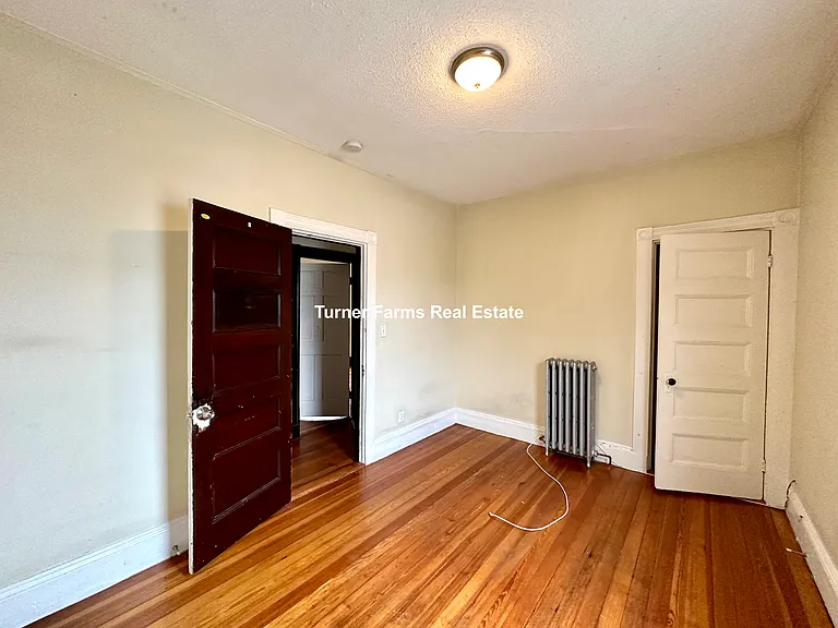692 Columbia Rd #3R — Photo 24