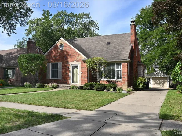 2323 Elmhurst Ave, Royal Oak, MI 48073