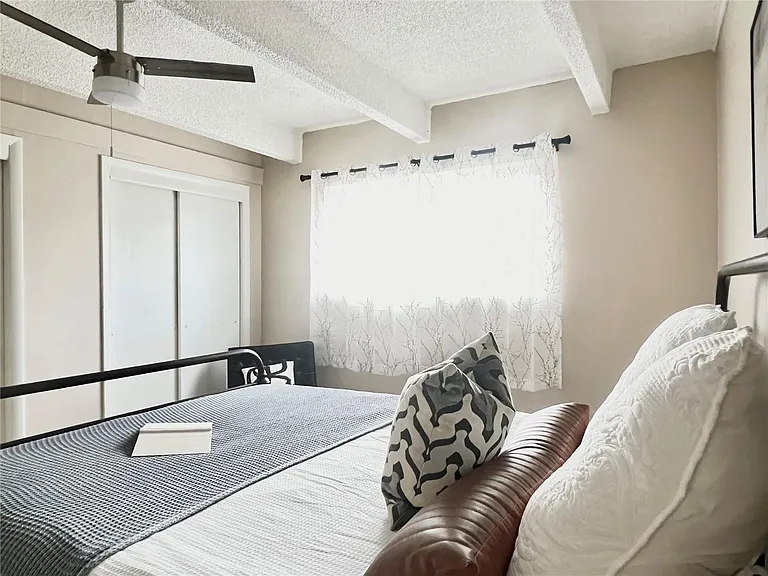 800 W Belleview Ave #507 — Photo 7