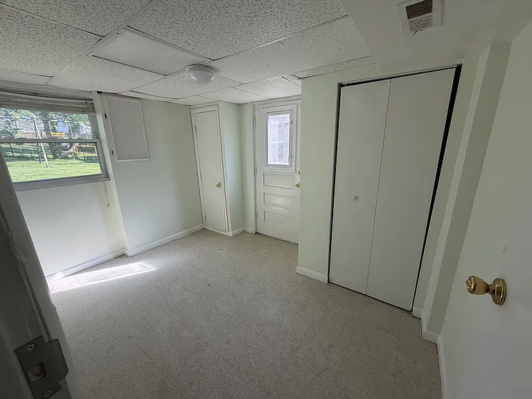 14203 Chelmsford Rd — Photo 15