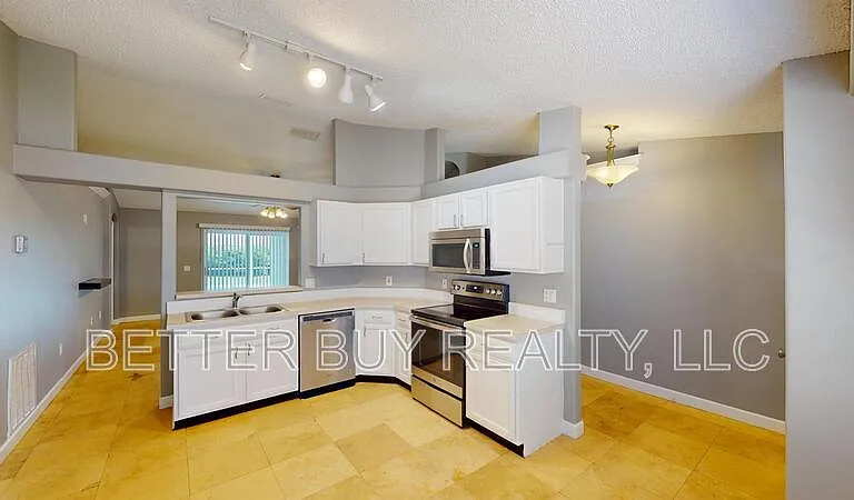 21 Palermo Ln — Photo 12