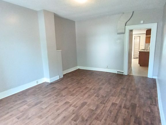 4th image of 1541 W 3rd St