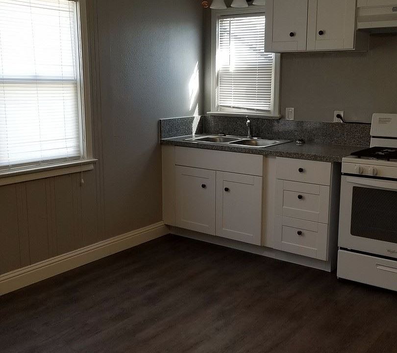 2nd image of 801 Atwater Blvd APT 1