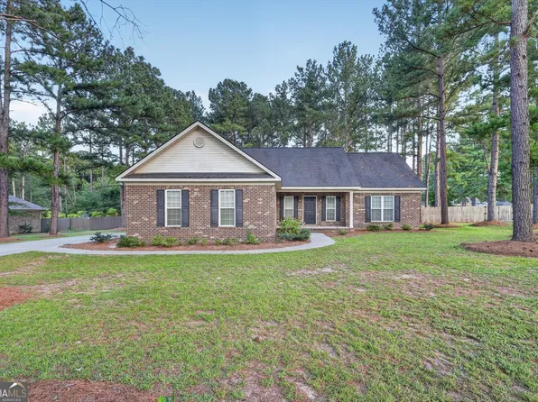 136 Sweet Briar Trl, Statesboro, GA 30461