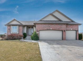 2439 N Fieldstone St, Andover, KS 67002