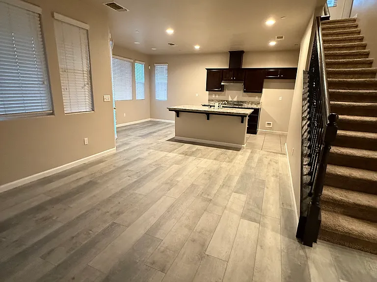 4358 Strathmore Pl — Photo 8