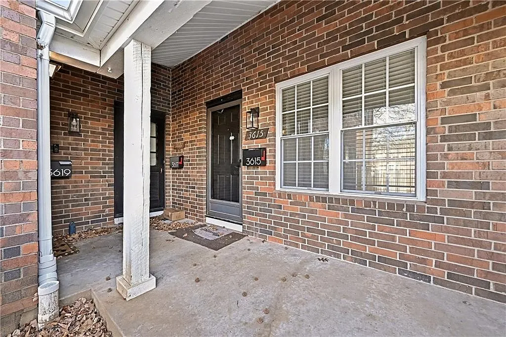 2 bed, 1.5 bath, 1024 sqft, $1,500 — Photo 1