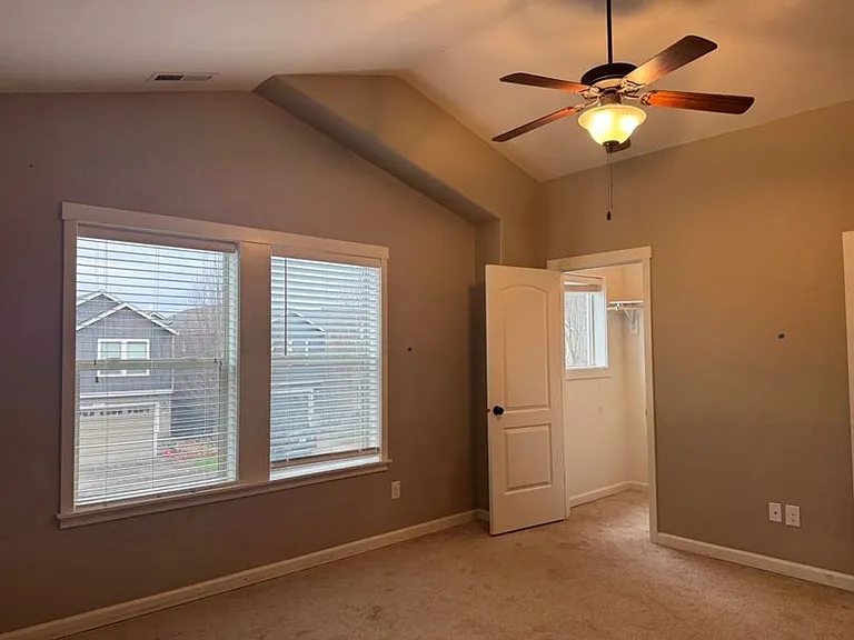 2706 NE 130th Ct — Photo 34