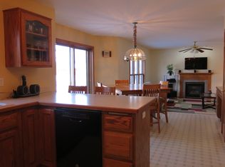 341 Overland Trl, Oshkosh, WI 54904