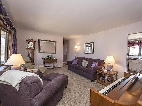 2nd image of 2155 E Michigan Ave